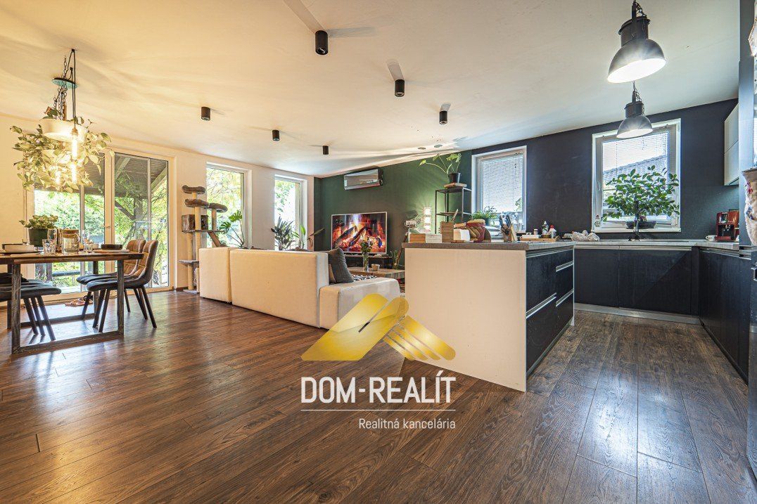 Nehnutelnost DOM-REALÍT: Novostavba zariadeného 4 izbového rodinného domu v Hviezdoslavove (Podháj)