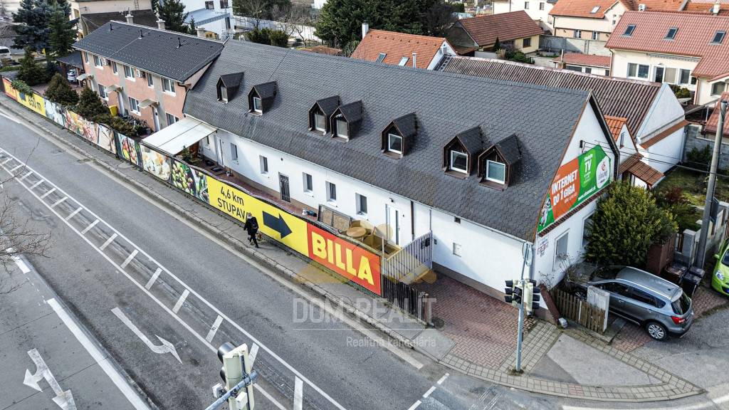 Nehnutelnost DOM-REALÍT,  ponúka na predaj objekt s 2 samostatnými jednotkami