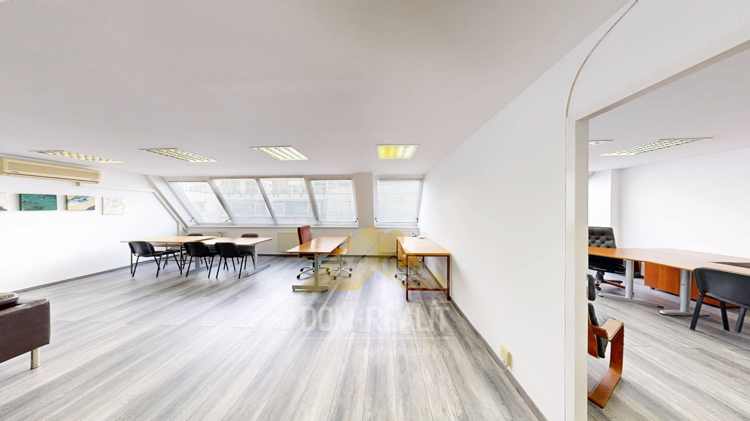 Nehnutelnost DOM-REALÍT, - NA PREDAJ Kancelárske priestory, Ružinovská ulica, Bratislava časť Ružinov