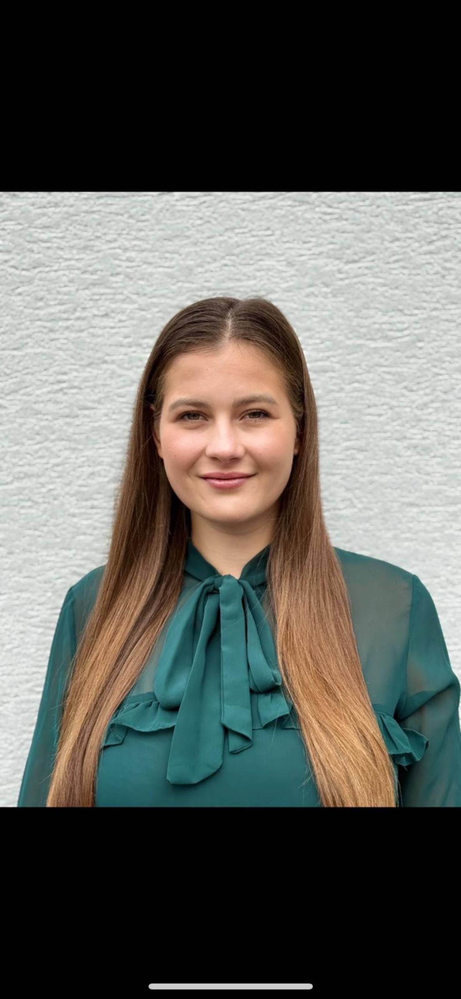 osobný maklér Ester Takáčová